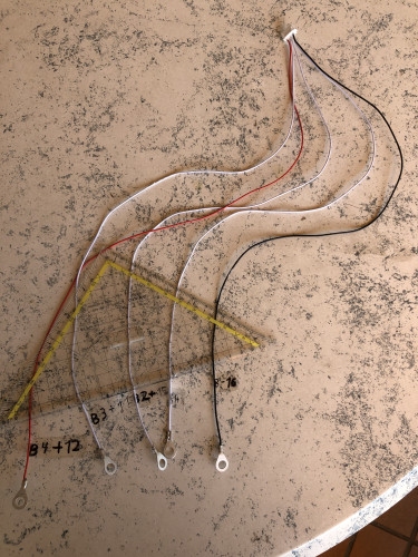 Second-Life-LiFeYPO4-13,2V-190Ah-WoMo-Batterie-BMS-Kabelbaum.JPG