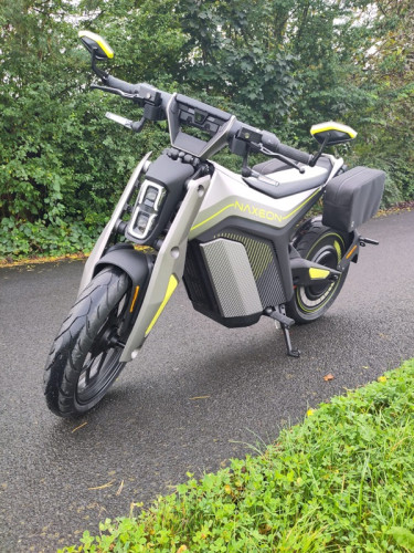 elektroroller-krain_e-motorrad_naxeon_iam_pro (18).jpeg